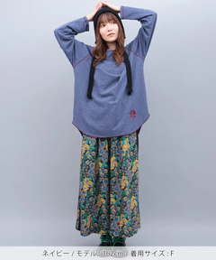 チチカカ |吸湿発熱ワンポイント刺繍ロングTシャツ