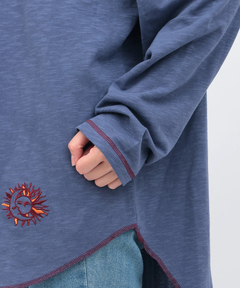 チチカカ |吸湿発熱ワンポイント刺繍ロングTシャツ