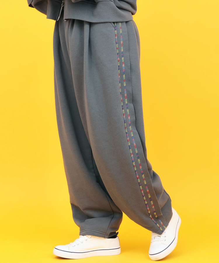 チチカカ |Orale! カラーラインスウェットカーブパンツ