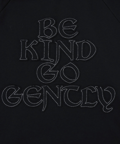 チチカカ |Orale! 裏起毛ロゴパッチフーディー