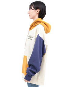 チチカカ |裏起毛サンフェイスプリントプルパーカー