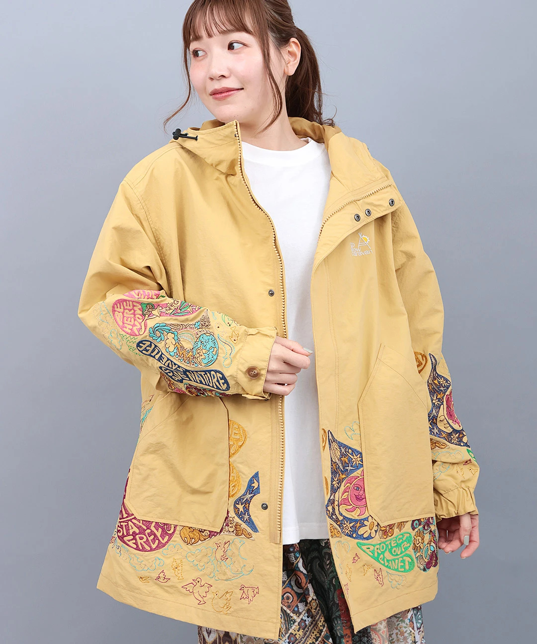 go slow caravan ウェザークロスパネル刺繍フィールドコート【WEB限定