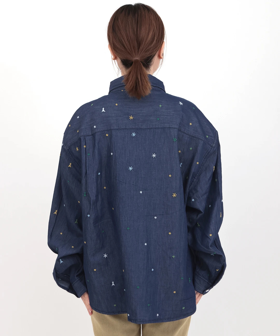 go slow caravan ライトデニムパネル刺繍シャツ【WEB限定】 / シャツ
