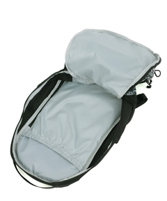 チチカカ |フルオープンバックパック