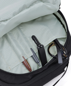 チチカカ |フルオープンバックパック