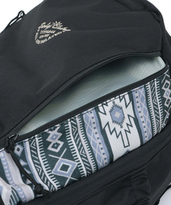 チチカカ |フルオープンバックパック