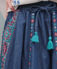 チチカカ |Rico ライトデニムメヒコタイル刺繍フレアスカート