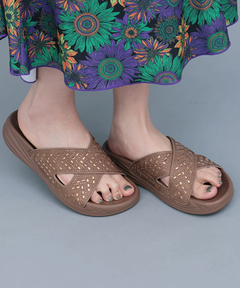 チチカカ |キラキラクロスサンダル