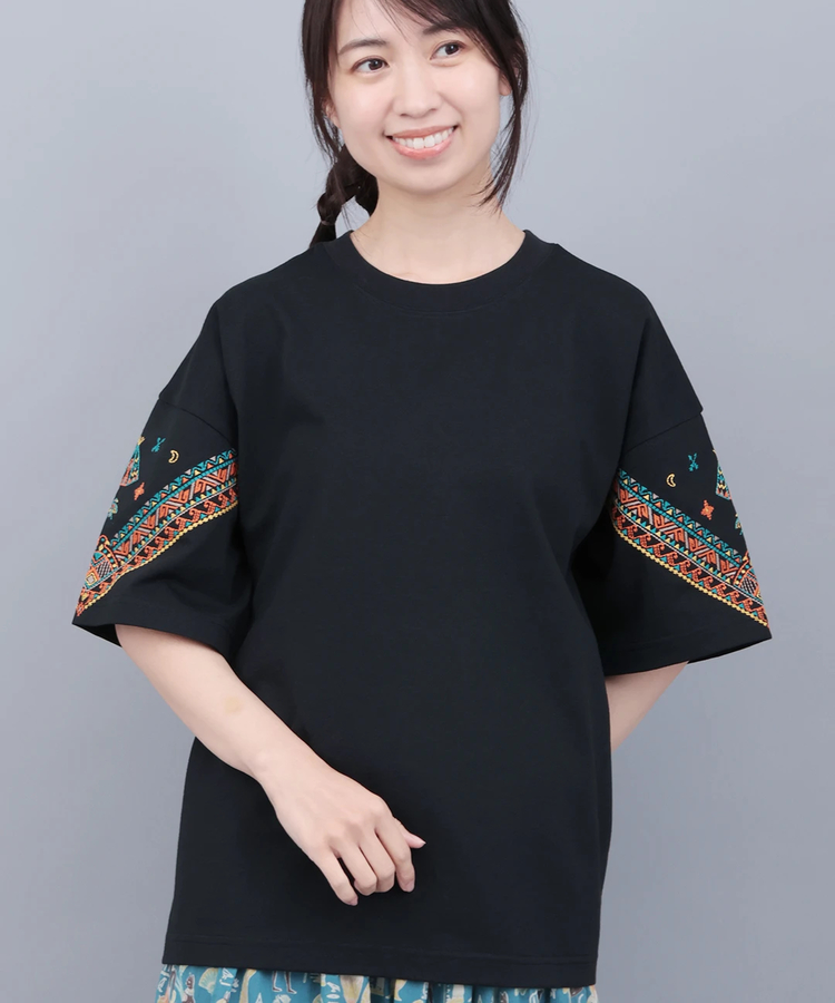 チチカカ |バンダナスリーブ刺繍Tシャツ
