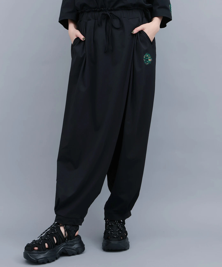 チチカカ |機能性タイ風パンツ