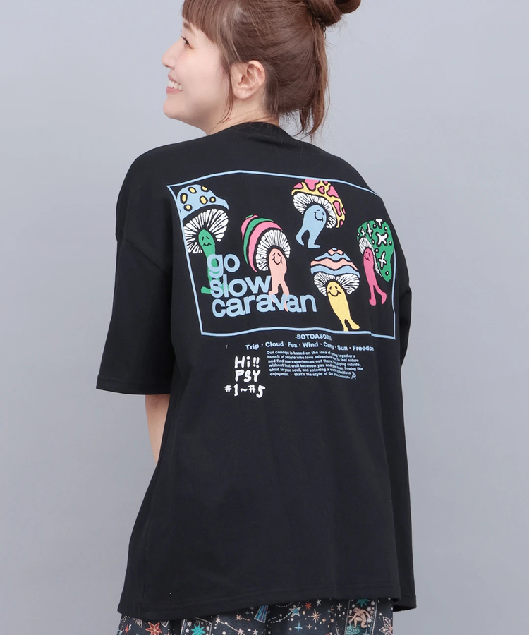 チチカカ |go slow caravan USAコットンスクエアロゴTシャツ