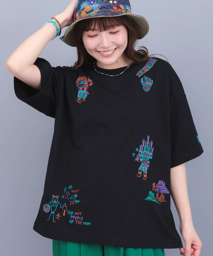 チチカカ |カッチーナ刺繍Tシャツ