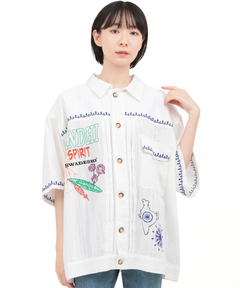 チチカカ |世界の偉人刺繍メンズシャツ