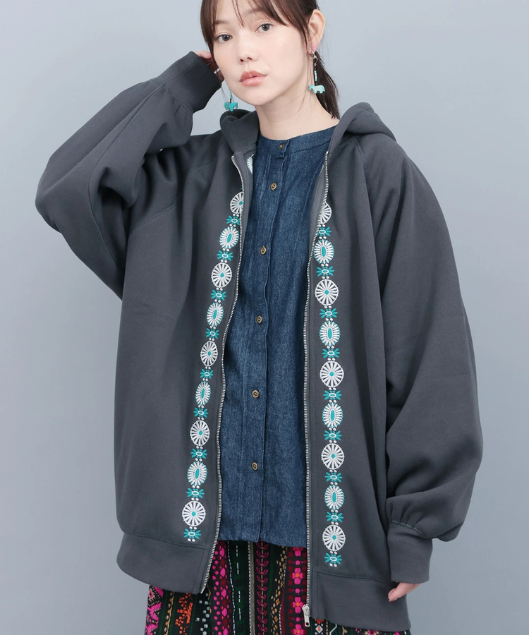 チチカカ |ネイティブシルバー刺繍ジップパーカー